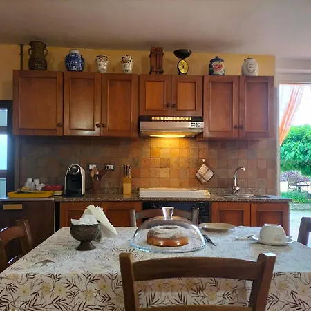 Il Cantinoccio Bed & Breakfast *