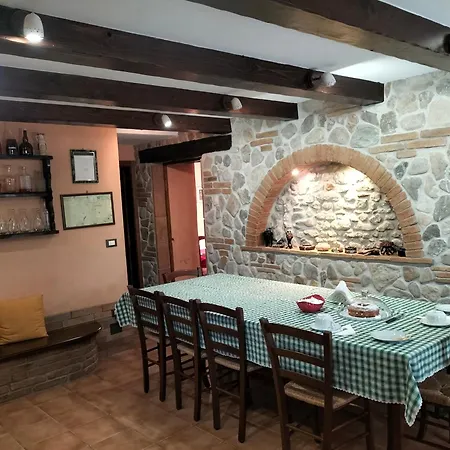 Il Cantinoccio Bed & Breakfast *